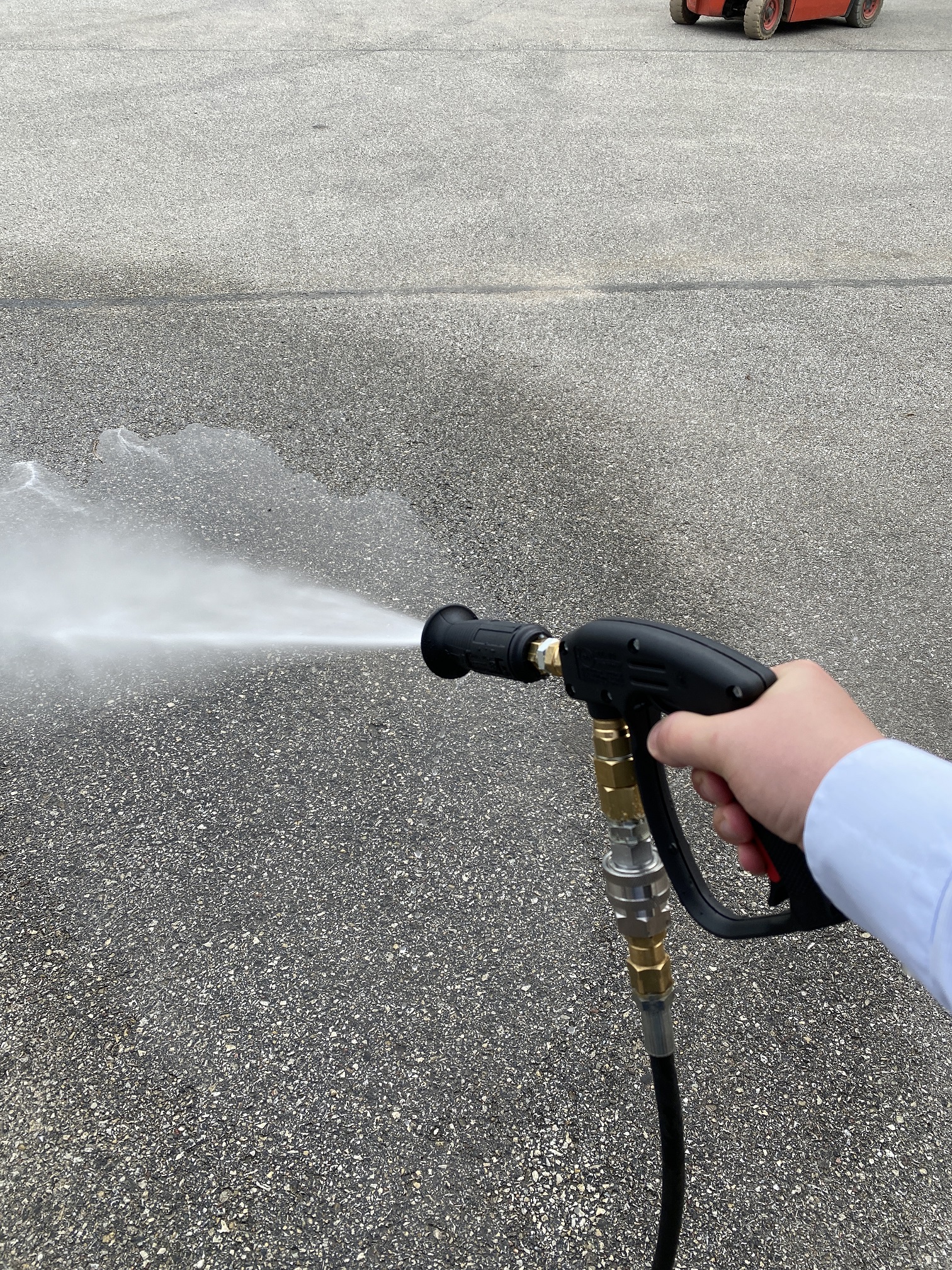 Extra short washing gun