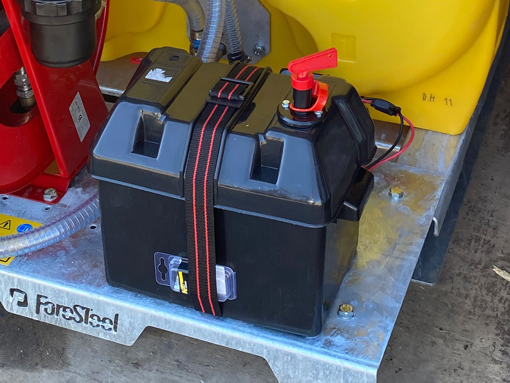 12V pump, autom. start-stop, 26,5 l/min max, incl. battery & charger
