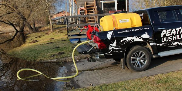 Foresteel-FTW-600-water-tank-Toyota-Hilux-Pickup-FT-WATER-HILUX-cargo-bed-02